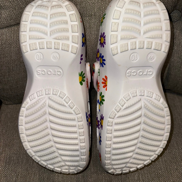 EUC Women's Size 10 Crocs Iconic Comfort Platform Floral Classic Sandals - Picture 4 of 7